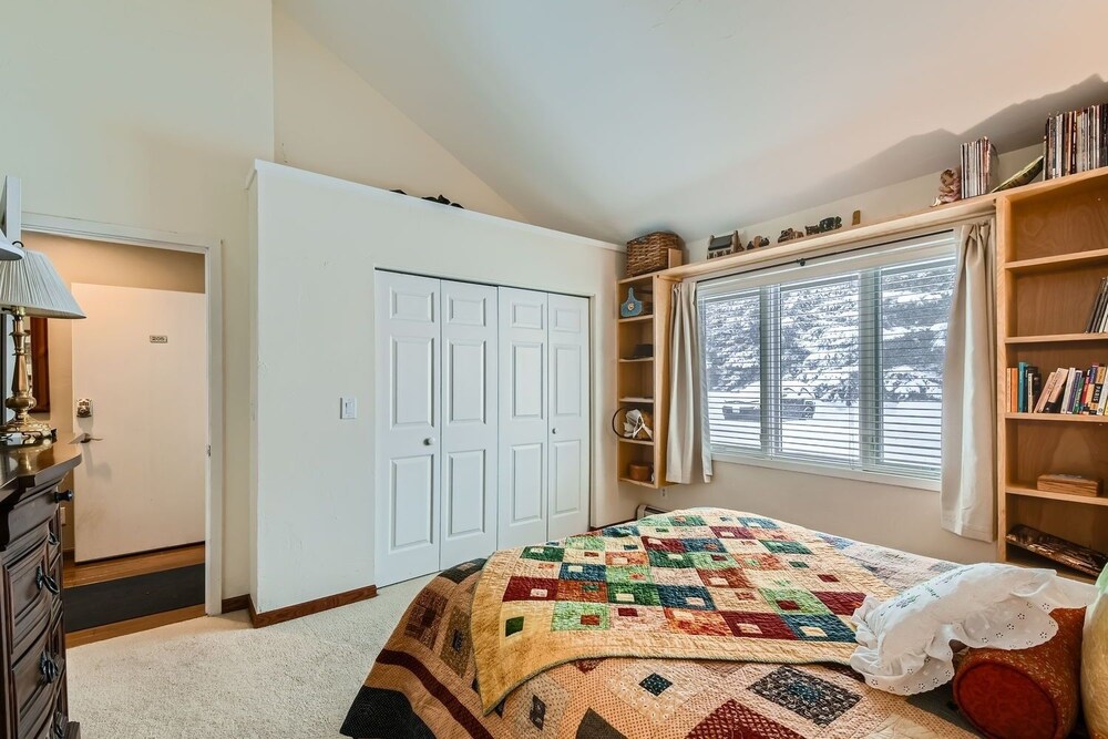 Stone Creek Meadows 205 2 Bedroom Condo