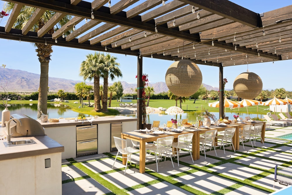 Buena Vista by Avantstay Massive Outdoor Oasis w/ Pool, Spa Firepit! - Property Image 31
