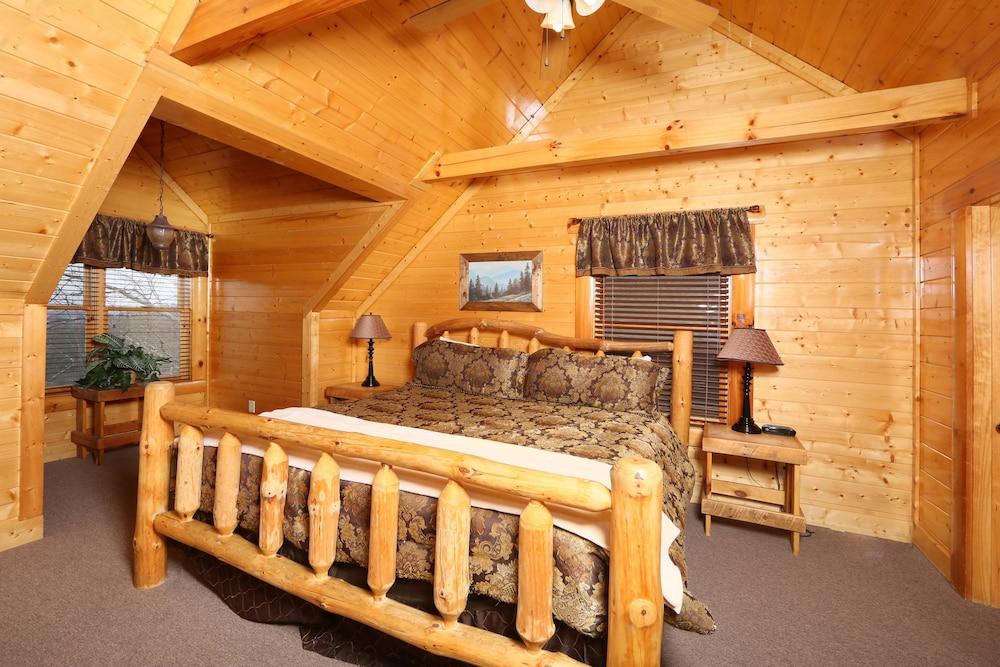 Rising Eagle Lodge by RedAwning