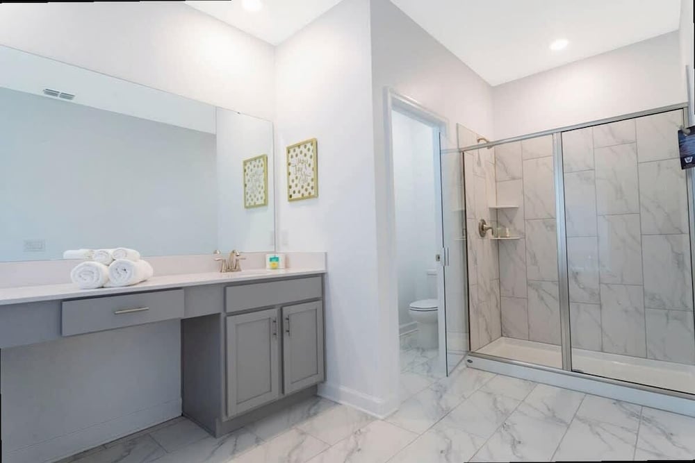 Luxe 5BR Villa Pool Game Room Minutes to Disney
