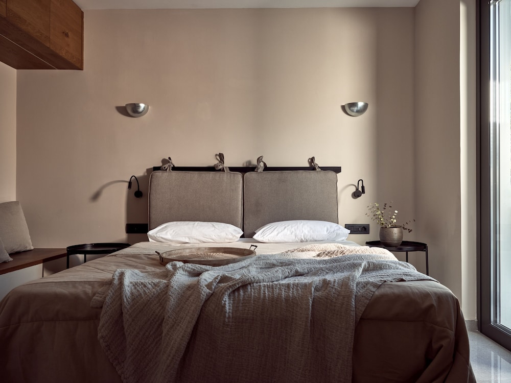 Drallos Luxury Villa
