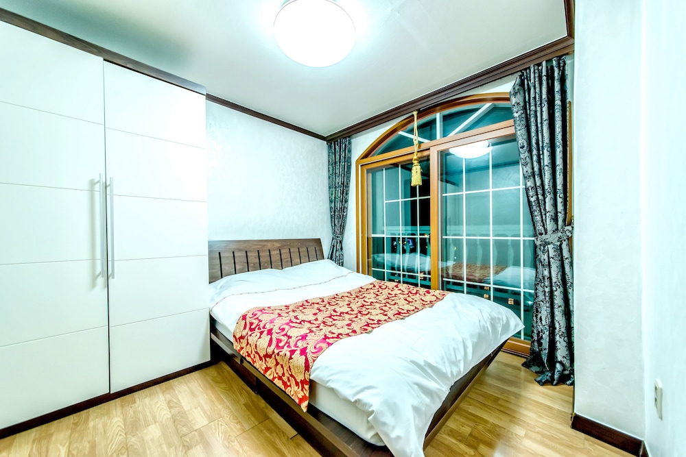 Jungmun JejuHue Pension