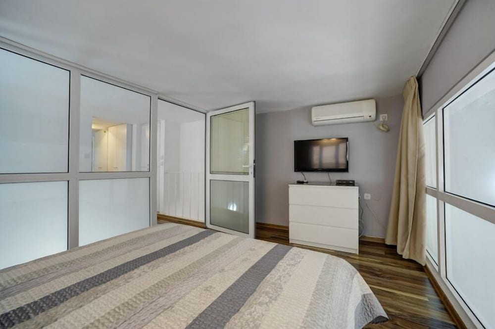 Sea Suites Apartments
