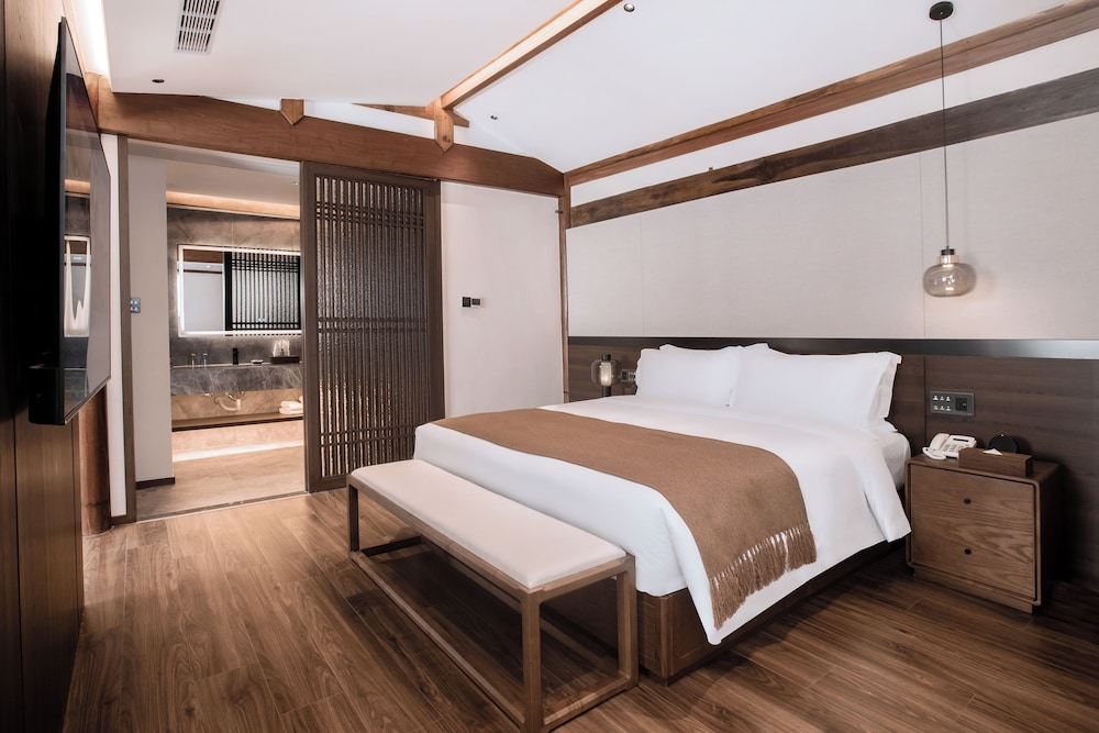 Bajiazhan Yulin Yuchi Homestay