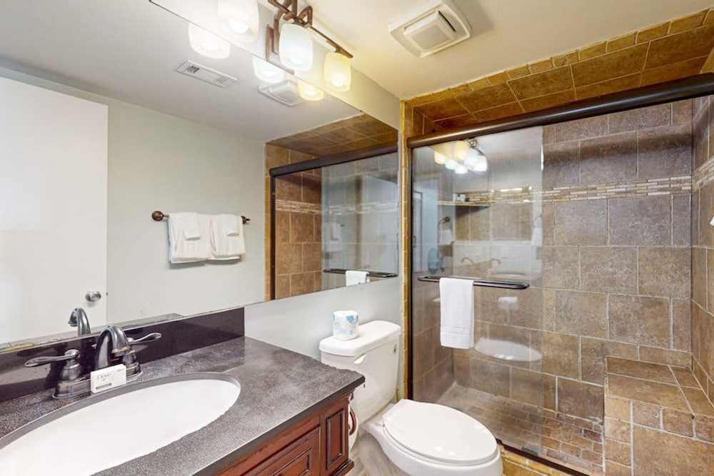 Mariner Lakes Condos