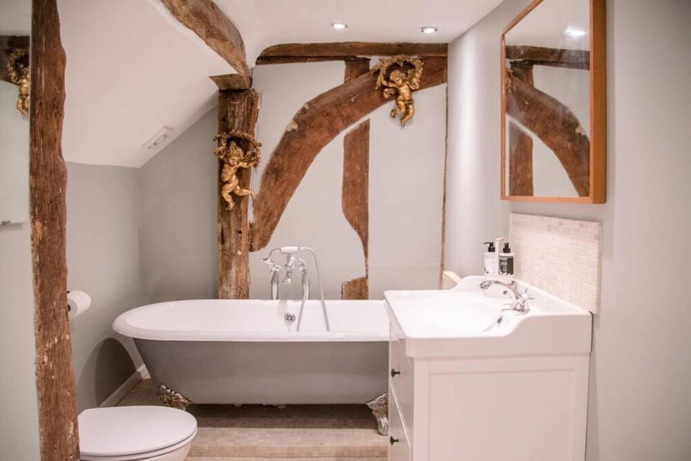 Sudbury Vacations - Rose Cottage Lavenham - Property Image 3