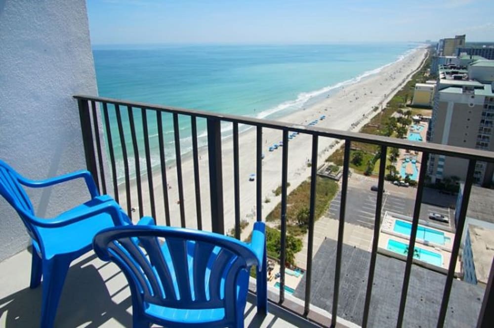 The Palace Resort by Elliott Beach Rentals
