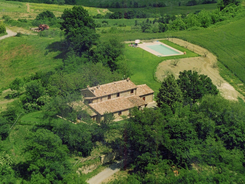 Farmhouse in Proceno With Pool