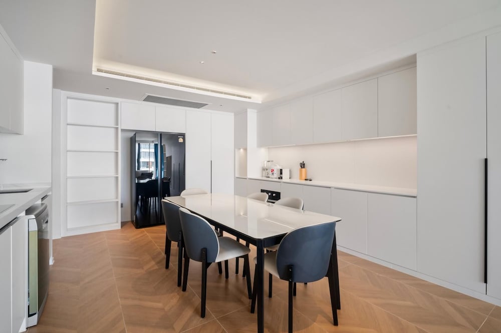 Premier Kora 3-bedroom Apartment E333 Beachfront