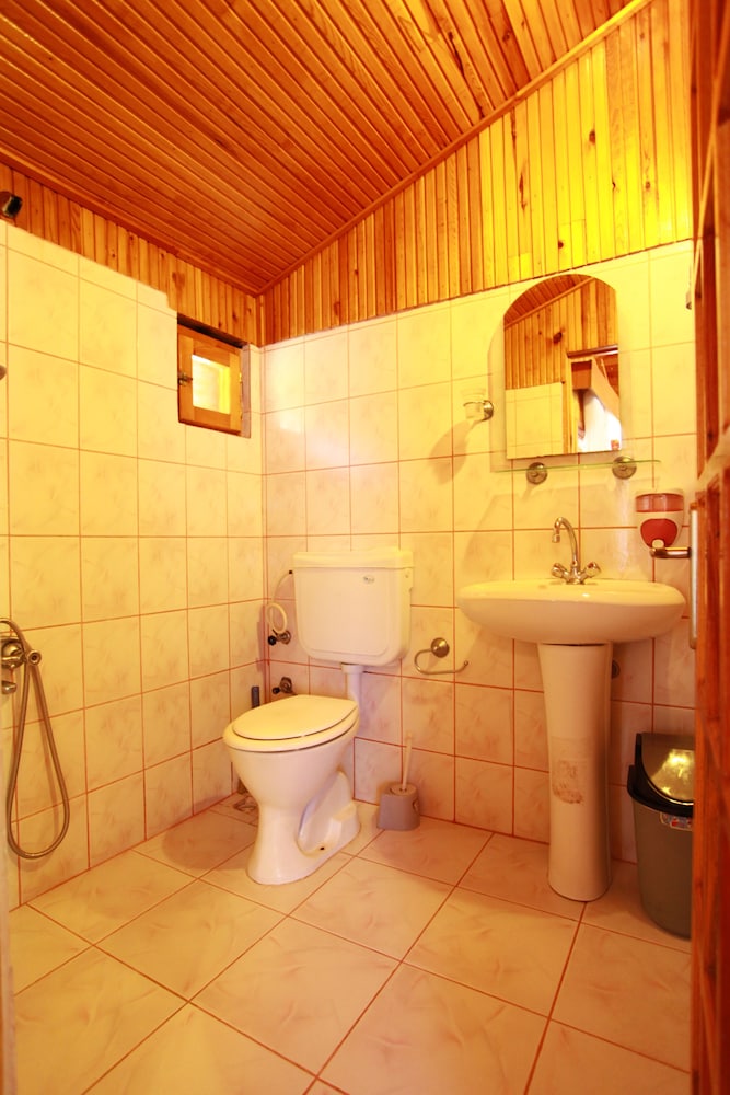 Baris Pension & Bungalows