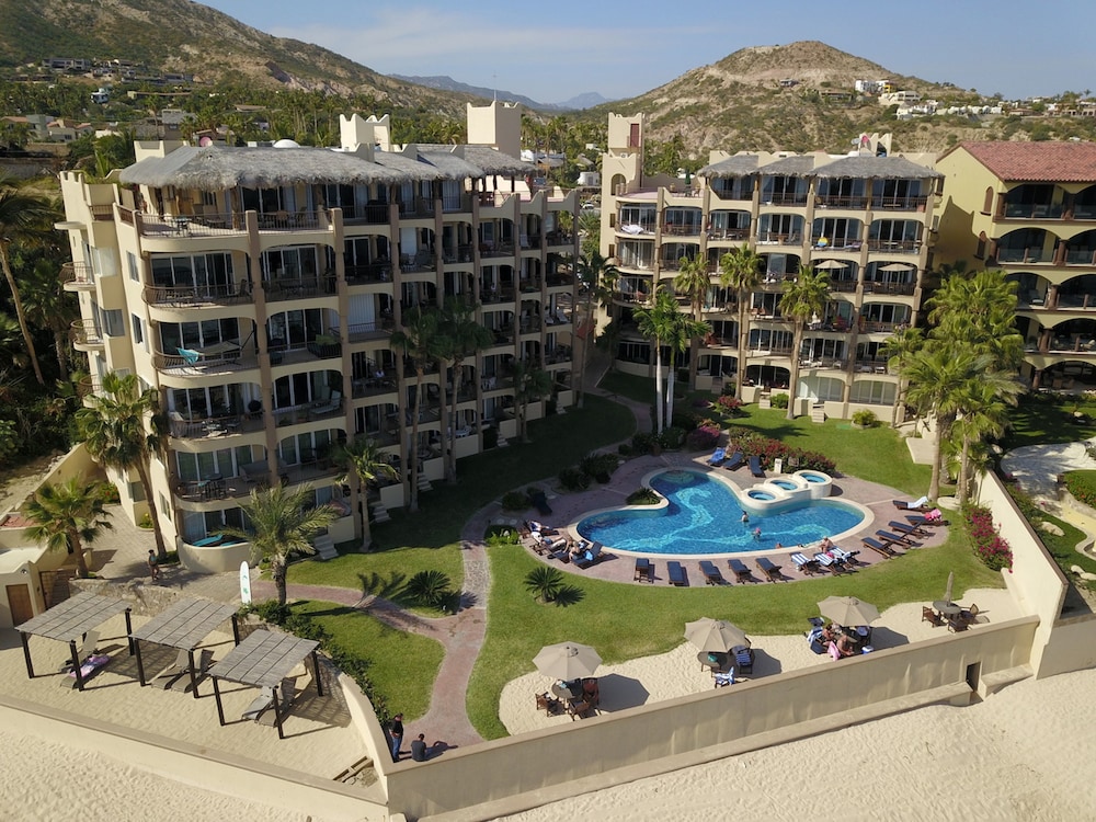 Las Olas A104 3 BR by Casago view 2