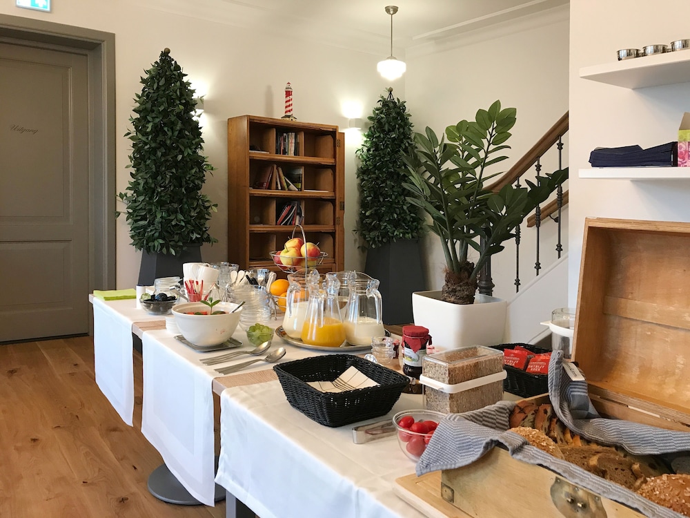 B&B Reeburg