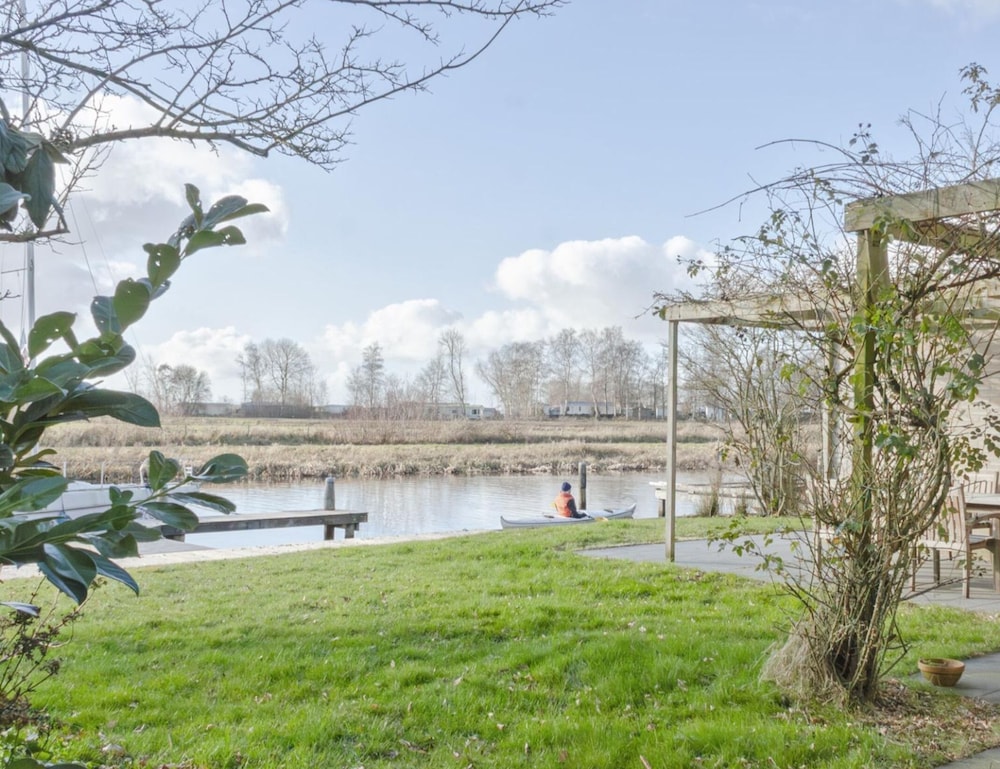 Holiday Home in Terherne Near Scenic Friesland