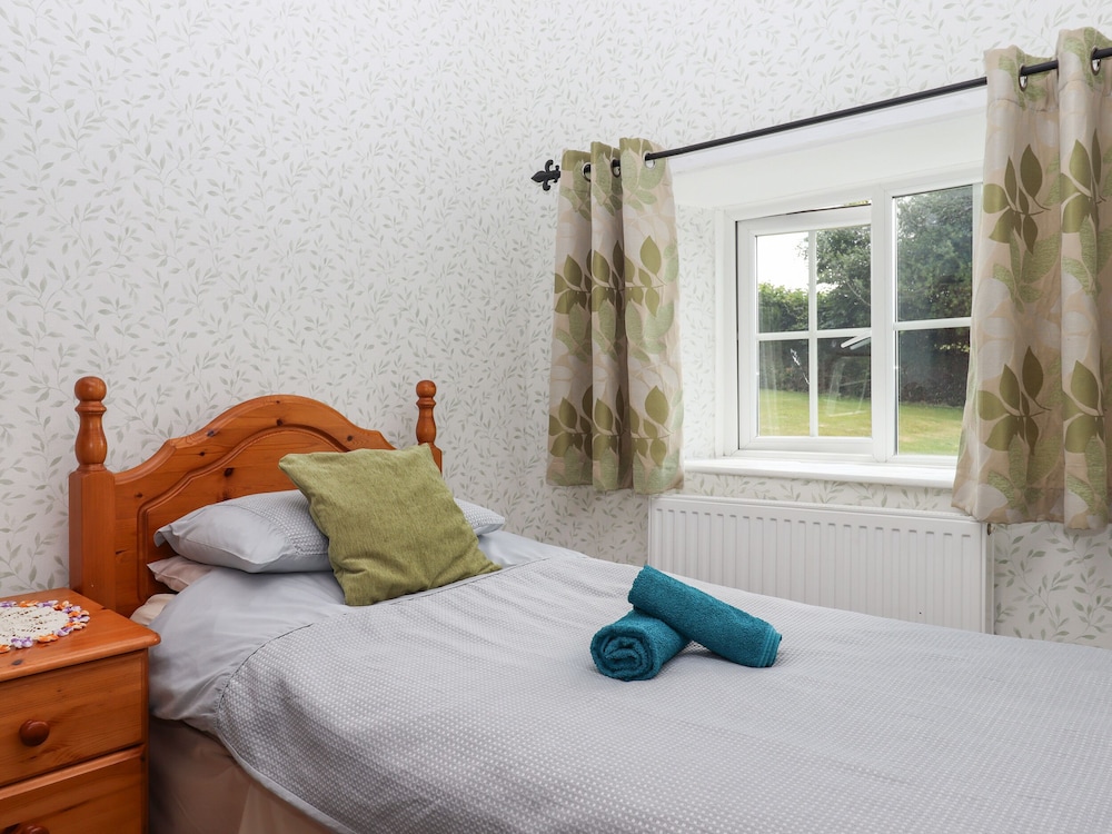 Waytown Cottage