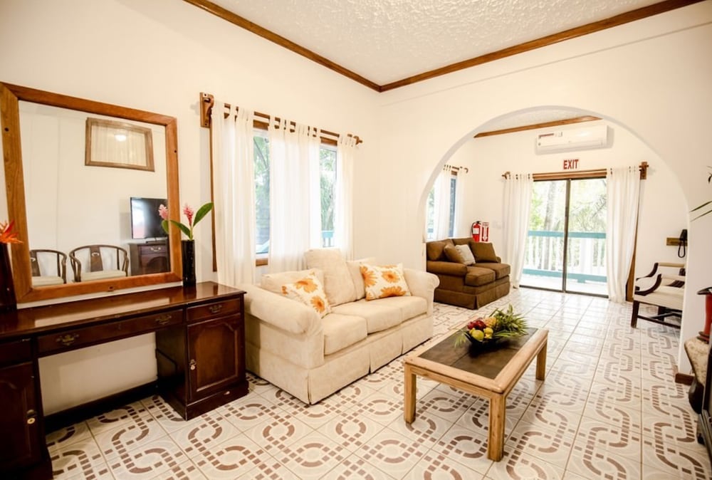 Belize Vacations - Falling Leaves Lodge - Property Image 11