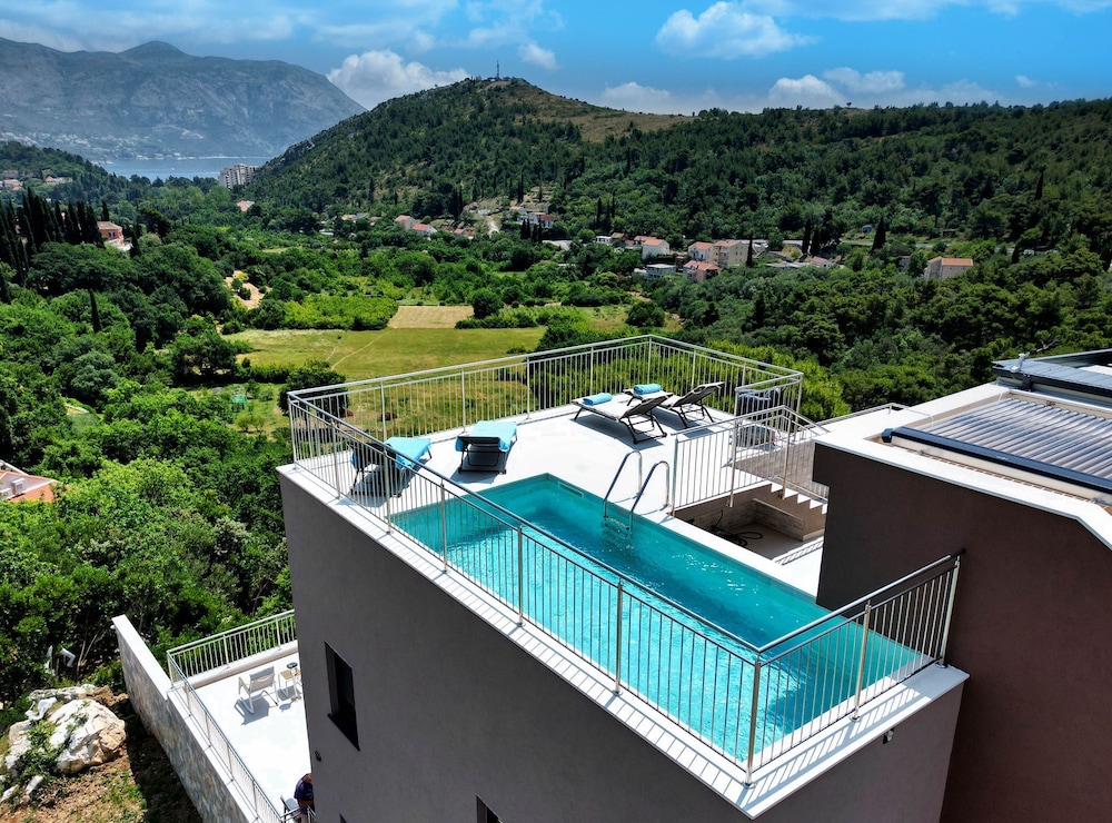 Villa Golden Grain