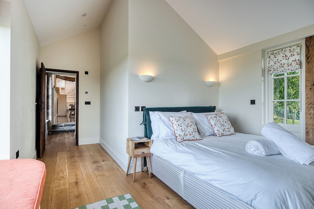 The Cider Barn - Gorgeous 2BD Near Bath view 3