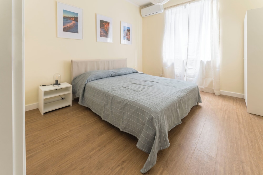 Spacious Apartment In Sori With Terrace