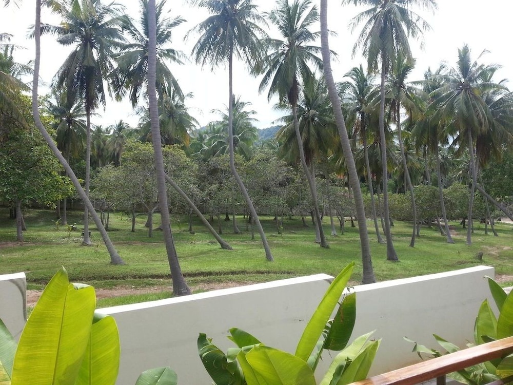 Choeng Mon Gardens
