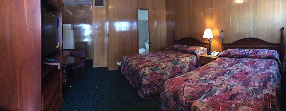 Kenwood Motel