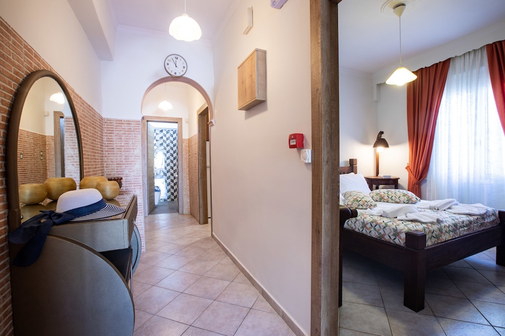 Kastro Apartments