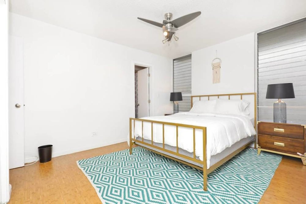 Large 2br/2ba Steps to Waikiki Beach by Domio view 4