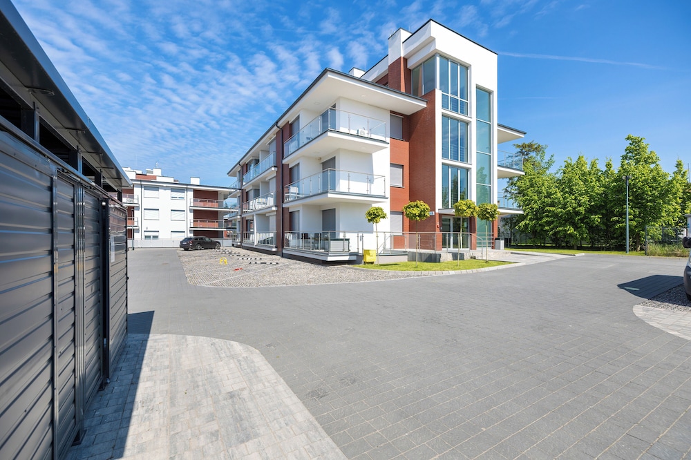 Morska Apartment With Spa by Renters