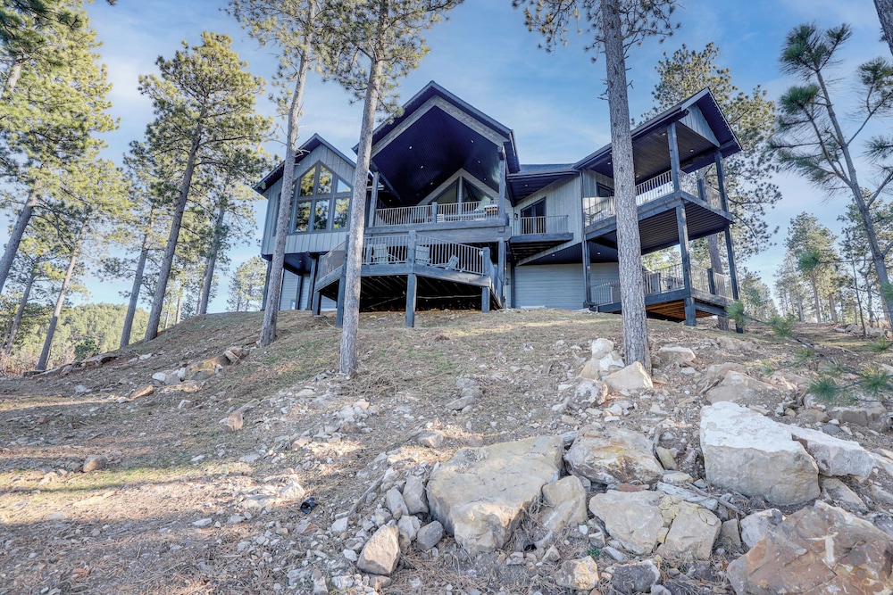 South Dakota Retreat w/ Hot Tub, Fire Pit & Grill! view 4