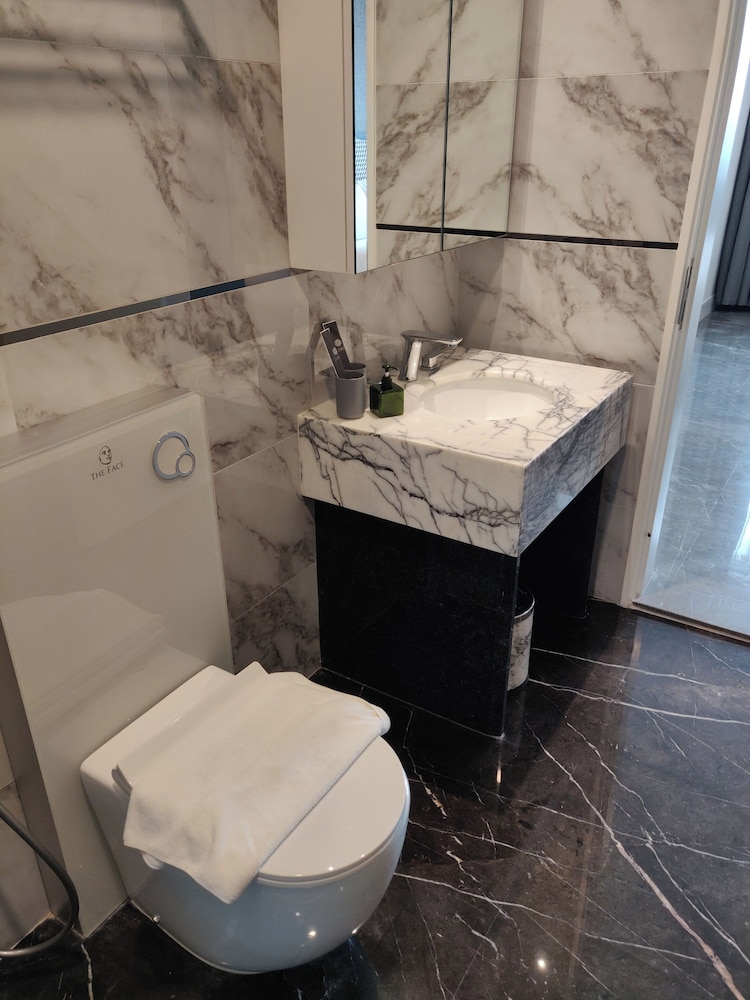 Victory suites