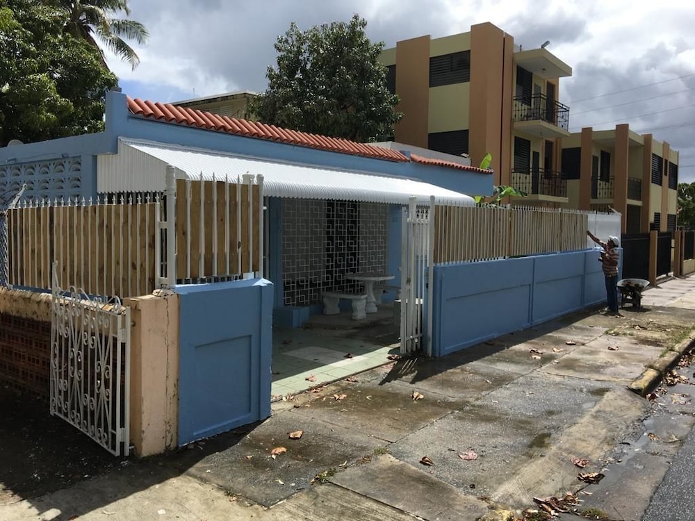 2 Bedrooms 1 Bathroom with Large Balcony by Rentals PR view 3