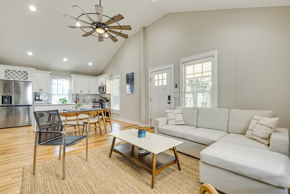 Walk to Beltline: Wfh-friendly Hub w/ Yard!