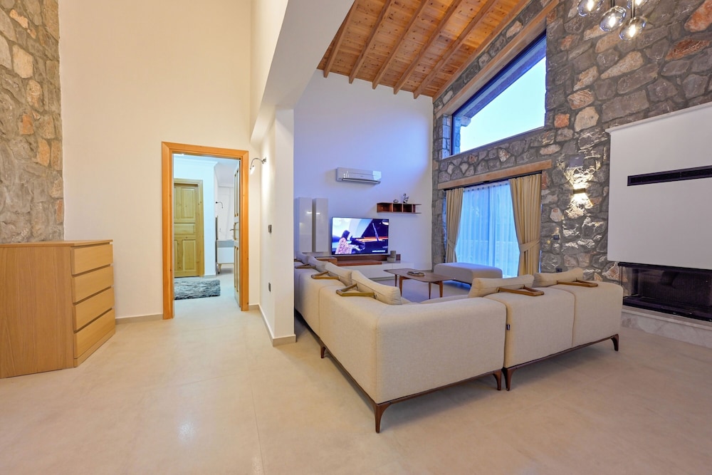 Yaka Esinti Villa