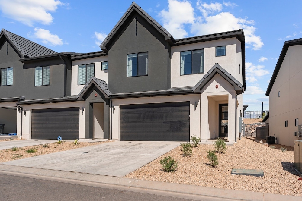 Long Valley Leisure 4 Bedroom Townhouse