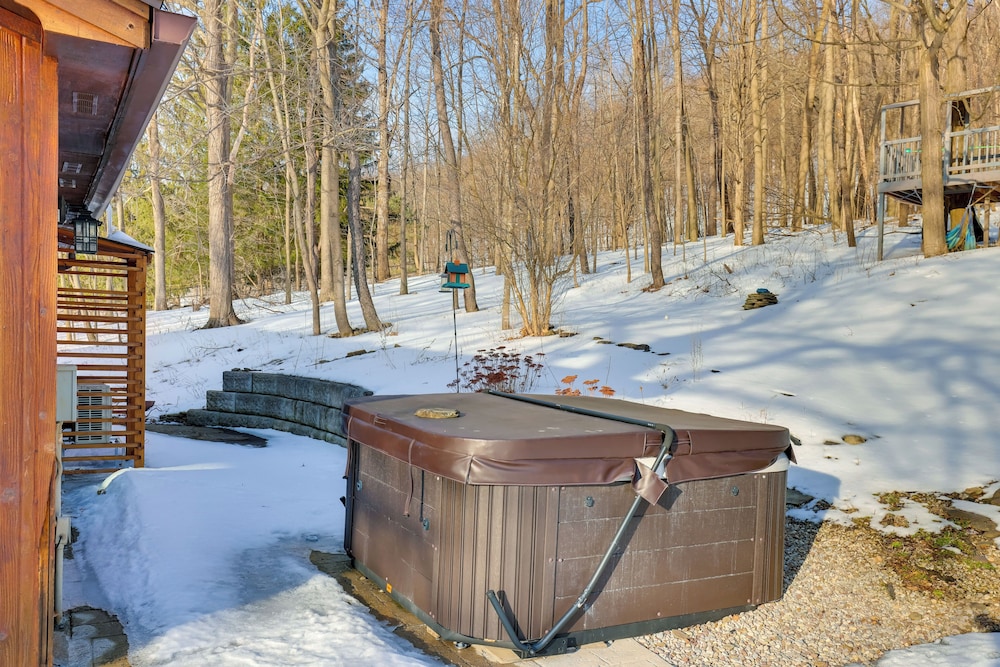 The Toasted Marshmallow Ski & Lake Retreat