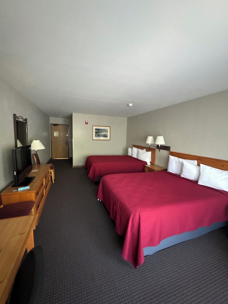 Salmon Rapids Lodge