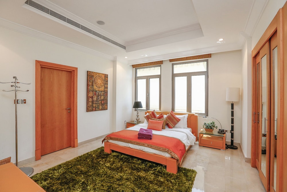 Kennedy Towers - Signature Villa L