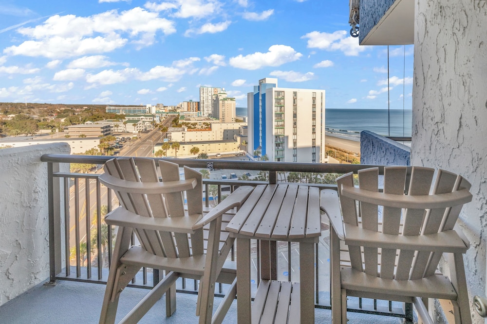 Bluewater Resort 1012
