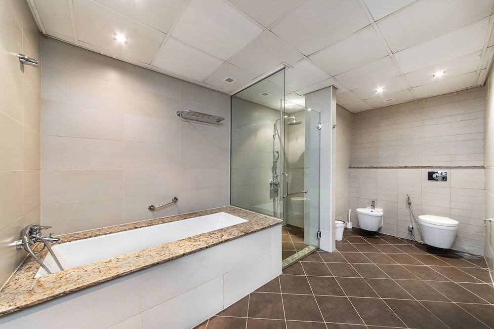 Exotic Apartments at Royal Amwaj