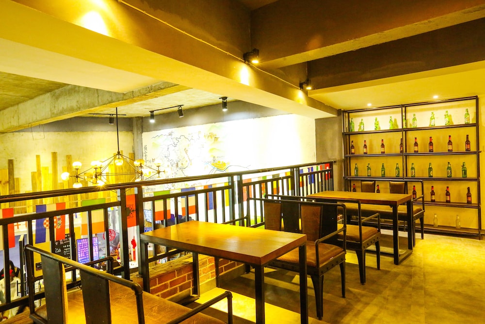 Zhangjiajie Comma Travel Hotel