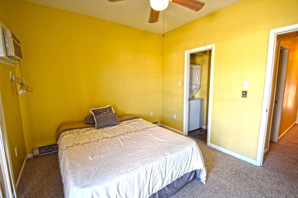 Crab Harbour 4 3 Bedroom Townhouse by RedAwning