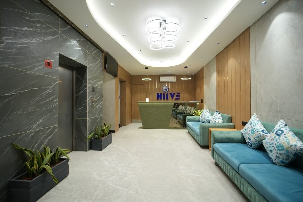 Hiive By Convivial Hotels