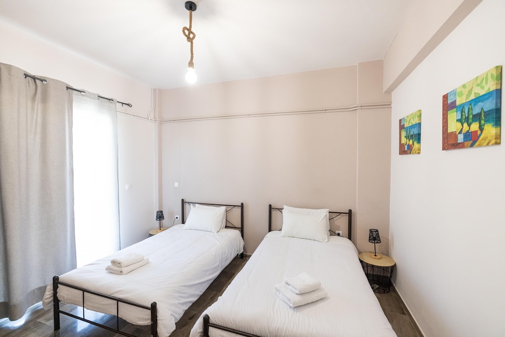 Stork Holiday Apartments - Garden & Sea View