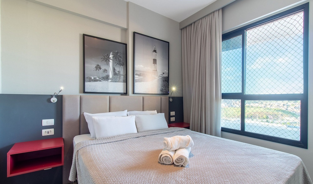 Accommodation With Pool, Sauna, and gym in the Heart of Salvador - AAP