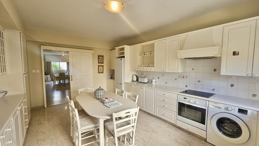 24 NIC - Stay Charm Classic Apartment