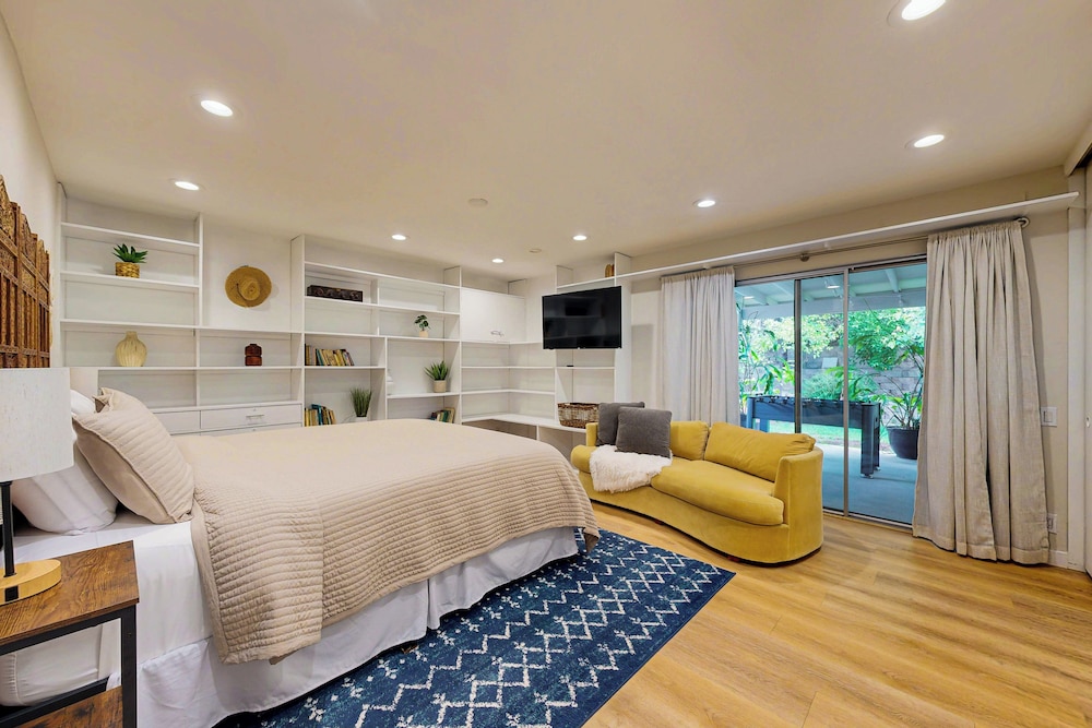 4BR Dog-friendly Home w/ Pool, Spa, Grill & A/C