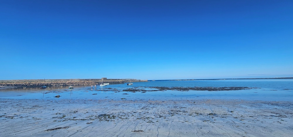Coastal Cottage, Rosehearty- Pet Friendly-sleeps 4