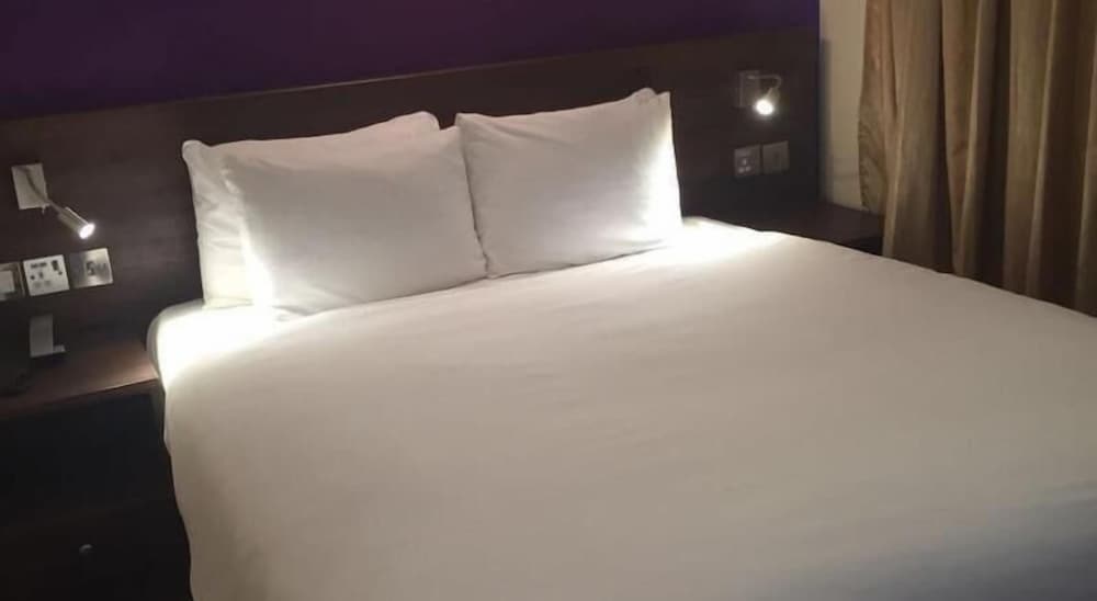 Hayes Vacations - The Airlink Hotel London Heathrow - Property Image 8