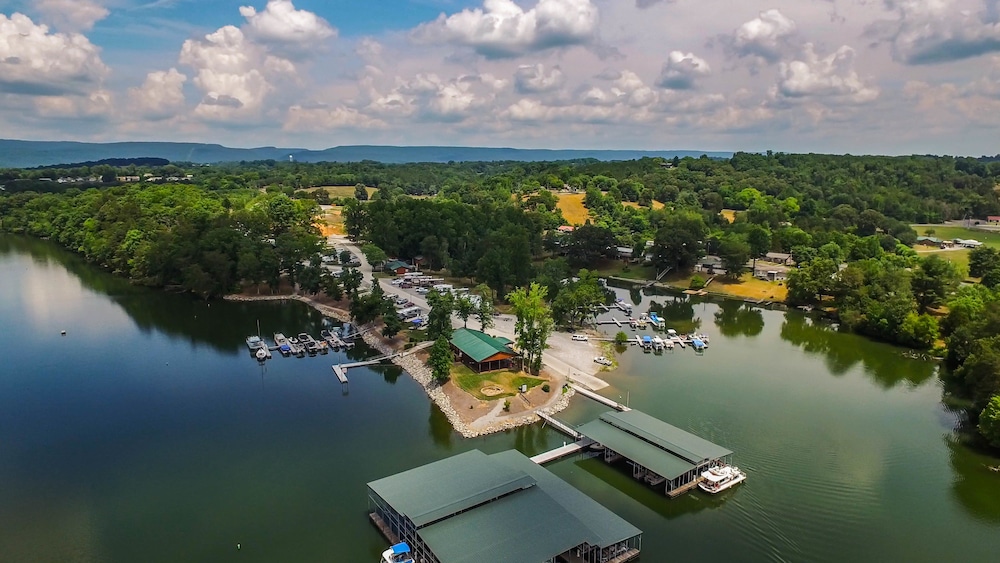 Blue Water Resort