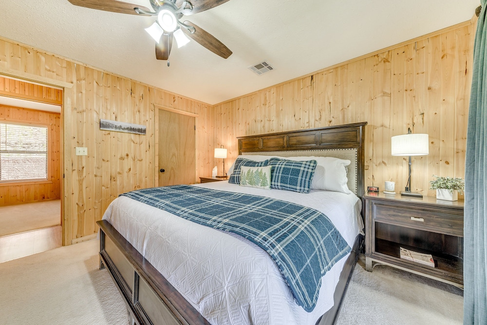 Alamogordo Vacations - Cloudcroft Mountain Retreat  5 Mi to Skiing! - Property Image 2