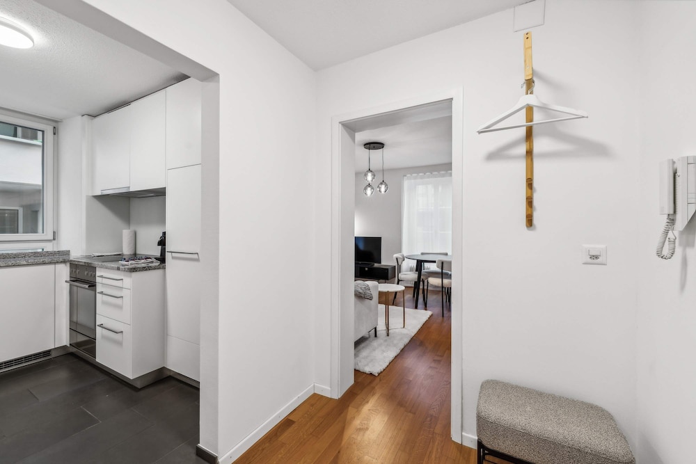 Modern 2 Bdr-flat top Location